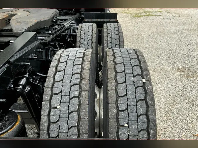 2022 INT LT625 6x4