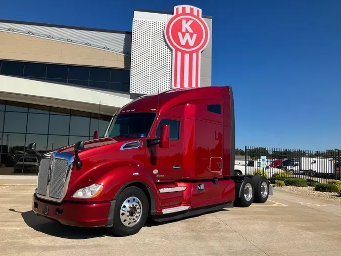 2020 Kenworth T680