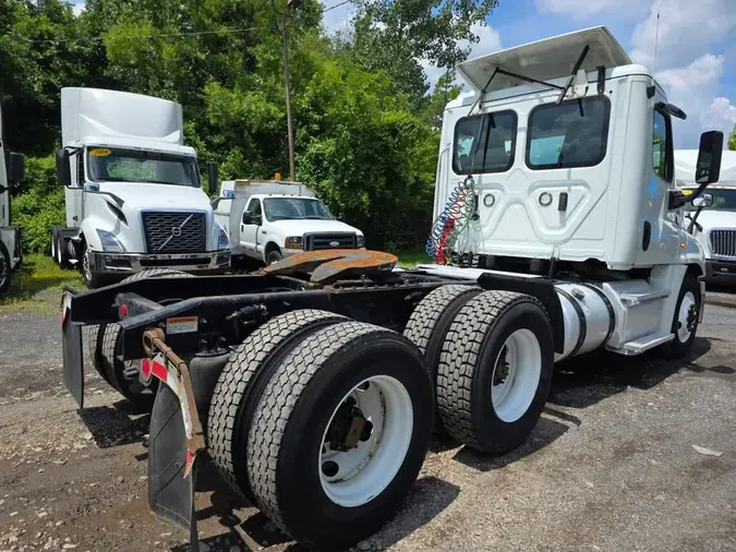 2019 FREIGHTLINER M2 112
