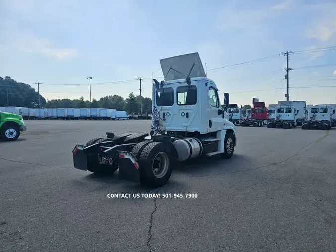 2019 FREIGHTLINER CASCADIA 125