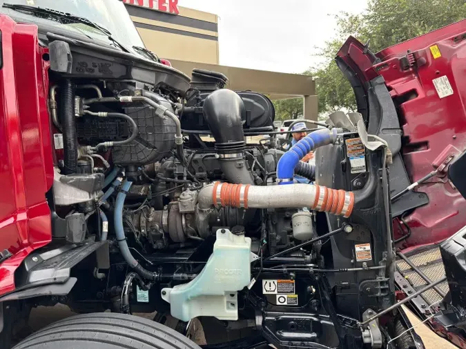 2023 Peterbilt 579
