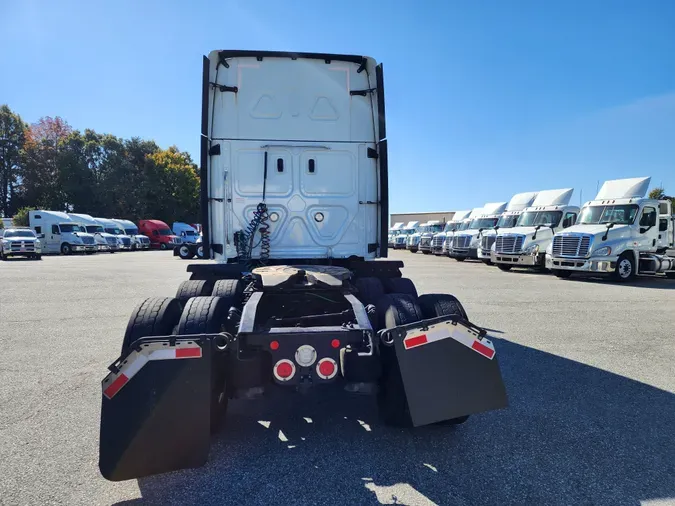 2020 FREIGHTLINER/MERCEDES NEW CASCADIA PX12664