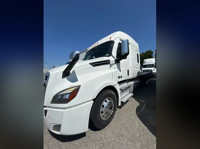 2020 FREIGHTLINER NEW CASCADIA 126