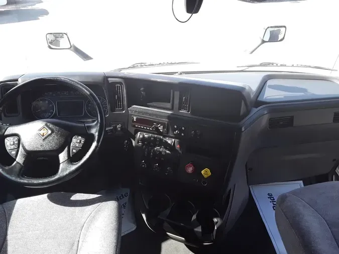 2020 NAVISTAR INTERNATIONAL LT625 SLPR CAB