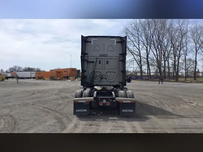 2024 Freightliner Cascadia 126