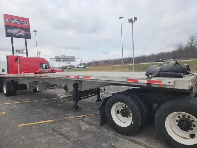 2009 BENSON 48X102 FLAT BEDe9255eaa539c8ee6abf58804f01492a4