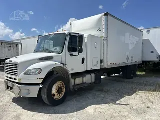 2015 FREIGHTLINER BUSINESS CLASS M2 106