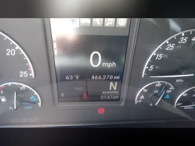 2021 Freightliner Cascadia 126