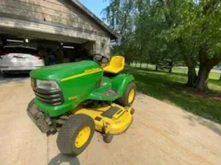 2004 John Deere X475