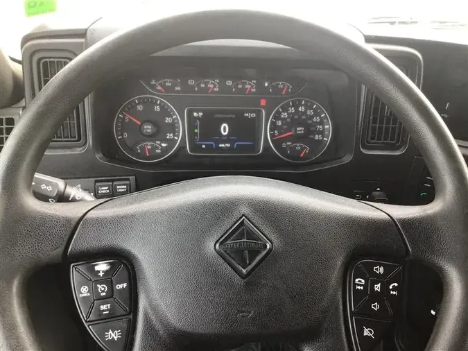 2022 INTERNATIONAL LT