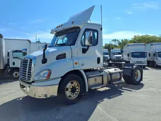 2017 FREIGHTLINER CASCADIA 113