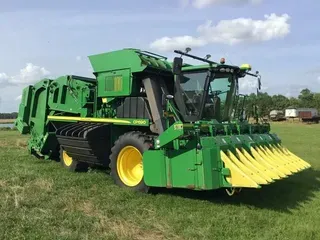 2020 John Deere CP690