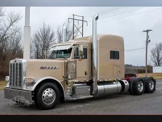 2022 PETERBILT 389