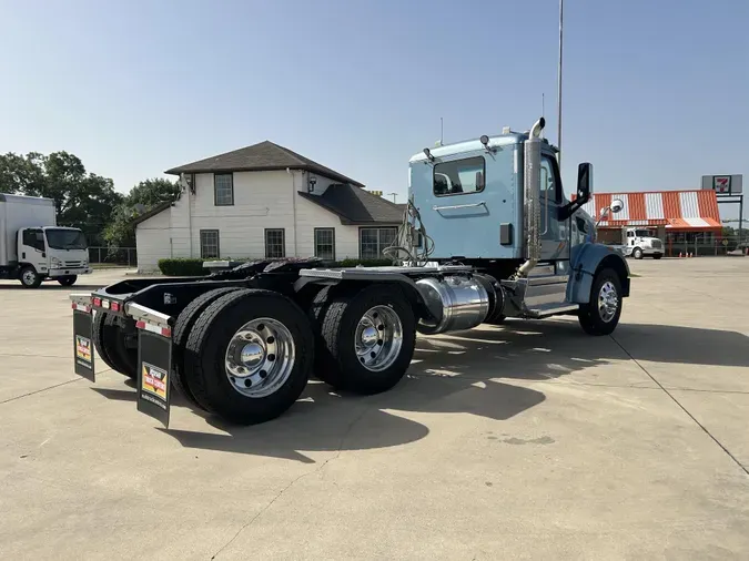 2021 Peterbilt 567