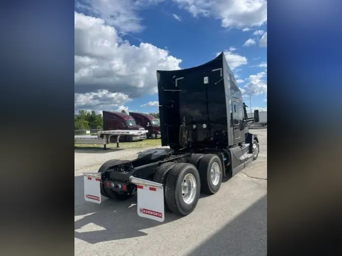 2025 Kenworth T680