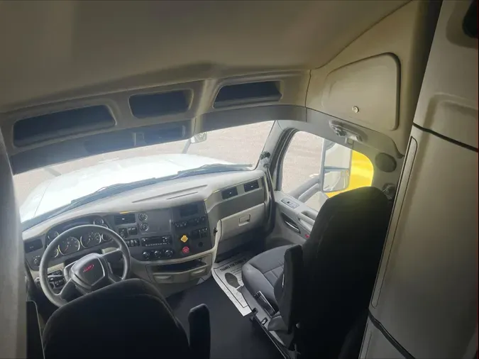 2022 Peterbilt 579