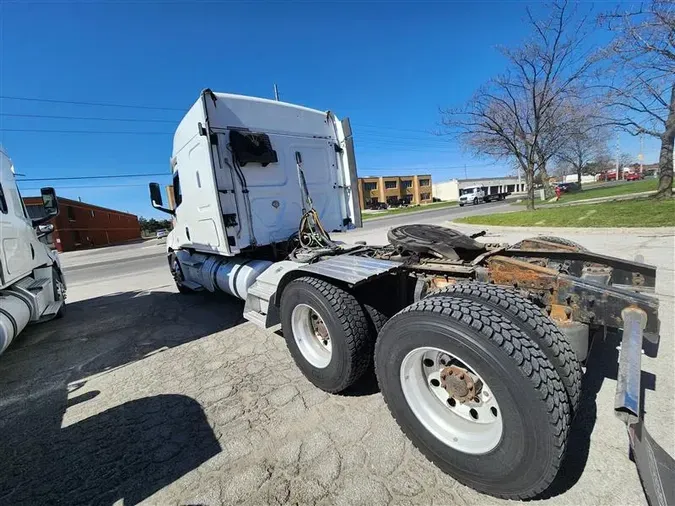 2020 FREIGHTLINER CA126