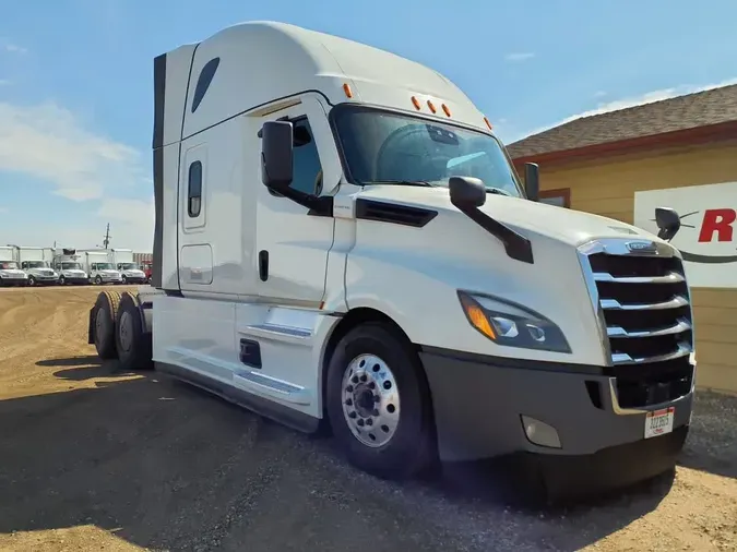 2021 FREIGHTLINER NEW CASCADIA PX12664