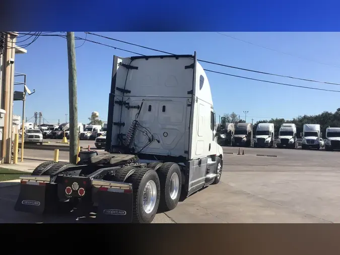 2021 Freightliner Cascadia