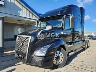 2022 VOLVO VNL64T860