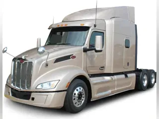 2023 Peterbilt 579