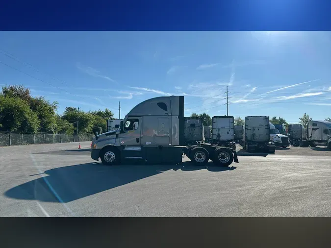 2024 Freightliner Cascadia 126