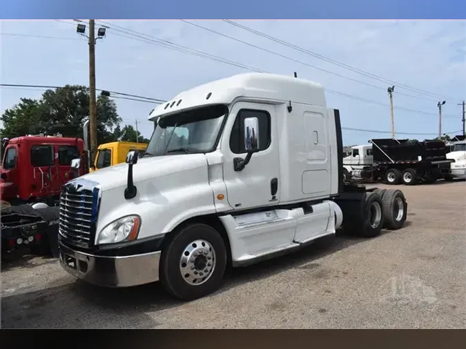 2012 FREIGHTLINER CASCADIA 125