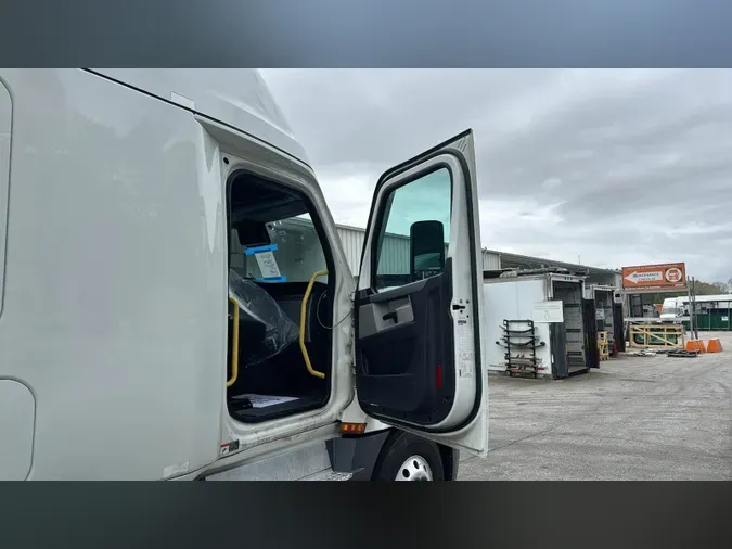 2022 Freightliner Cascadia 126e941e5e36a0c0edd4116d10259d2bc16