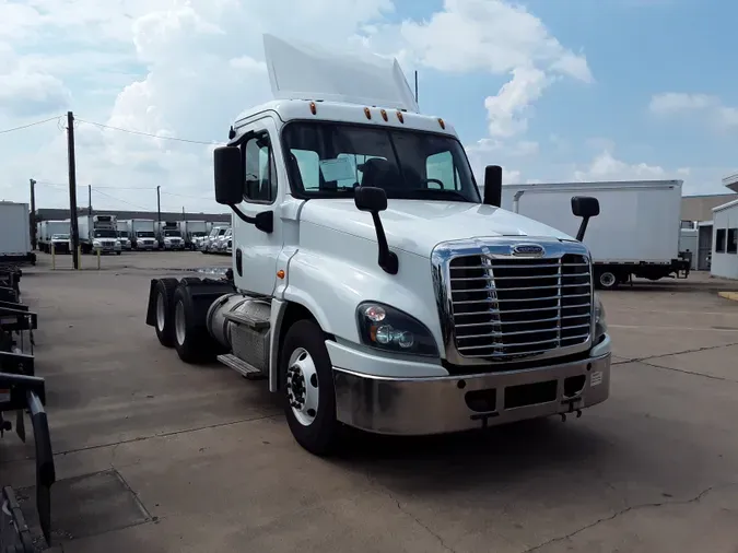 2019 FREIGHTLINER/MERCEDES CASCADIA 125