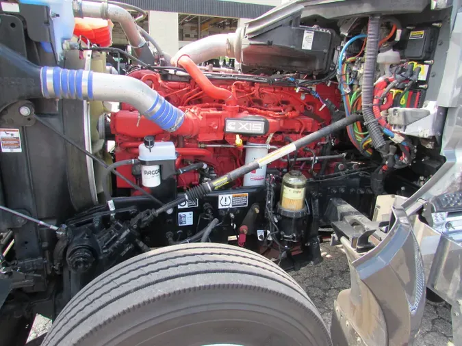 2024 Kenworth W990
