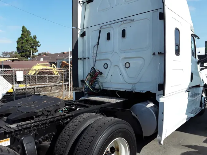 2019 FREIGHTLINER/MERCEDES NEW CASCADIA PX12664