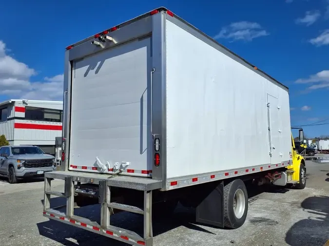 2019 FREIGHTLINER/MERCEDES M2 106