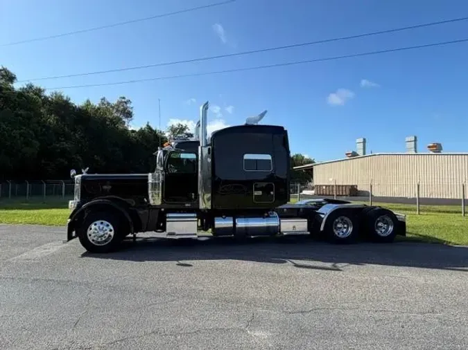 2023 Peterbilt 389e94c6b5e30122f92538d89e8eb2a0e57
