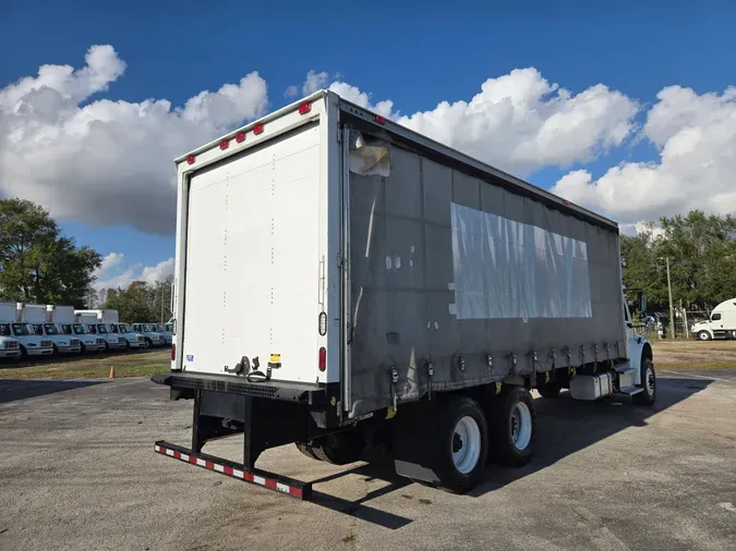 2016 FREIGHTLINER/MERCEDES M2 106