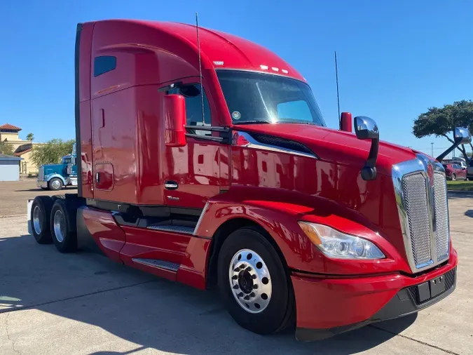 2022 Kenworth T680