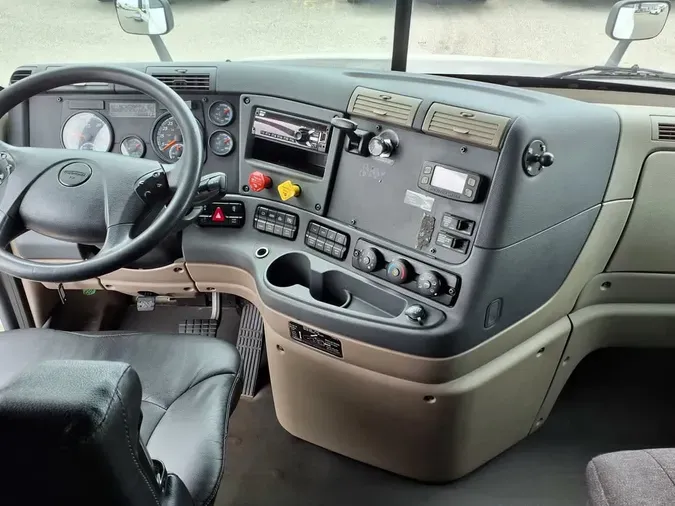 2019 FREIGHTLINER CASCADIA 125