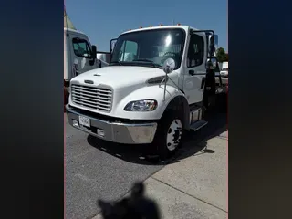 2017 FREIGHTLINER/MERCEDES M2 106