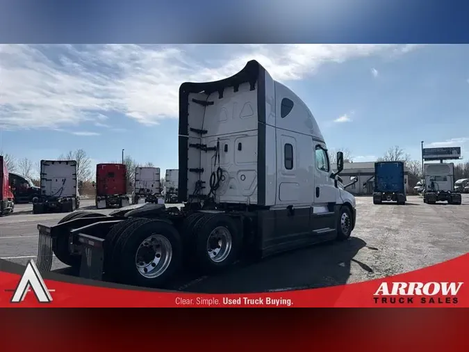 2022 FREIGHTLINER CA126