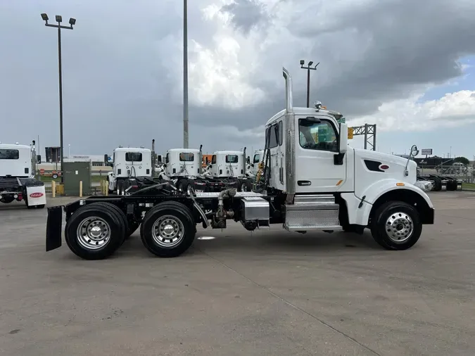 2020 Peterbilt 567