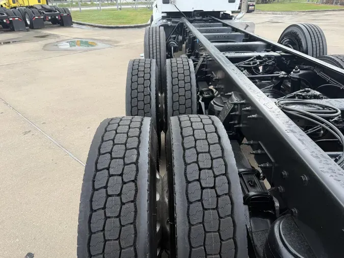 2023 Peterbilt 567
