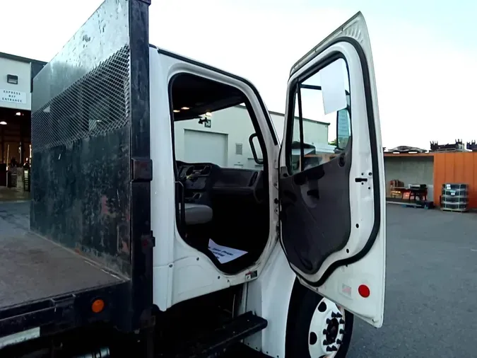 2015 Freightliner M2