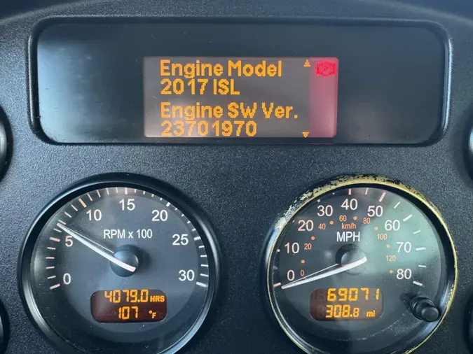 2020 Peterbilt 337