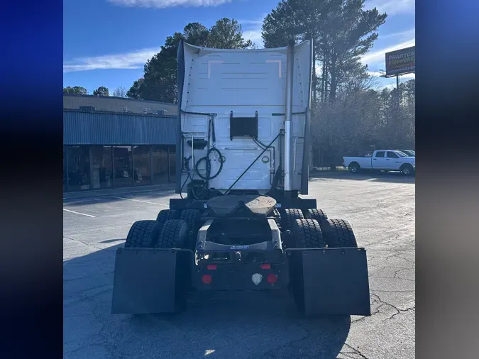 2019 VOLVO VNL64T860