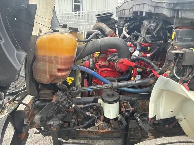 2018 NAVISTAR INTERNATIONAL 4300