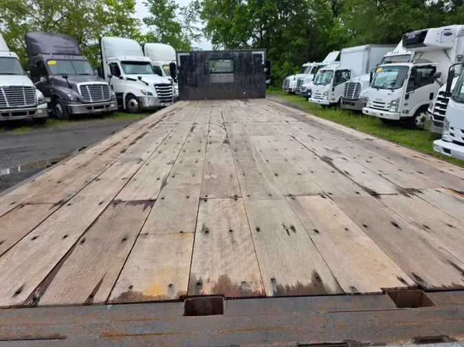 2017 FREIGHTLINER M2 106