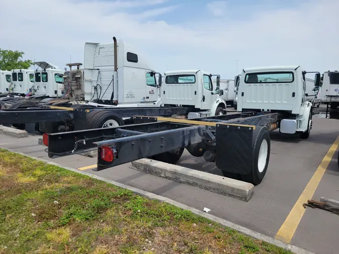 2018 FREIGHTLINER/MERCEDES M2 106