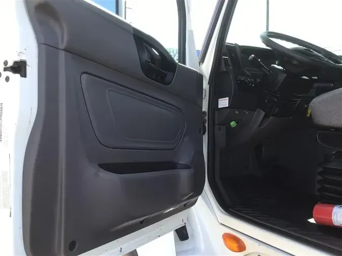2018 INTERNATIONAL LT