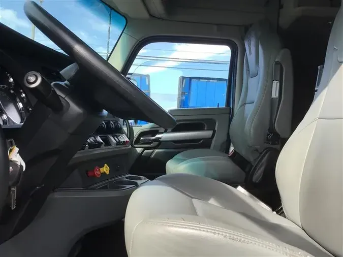 2021 KENWORTH T680