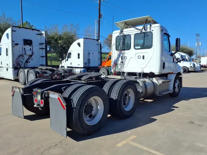 2020 FREIGHTLINER/MERCEDES NEW CASCADIA PX12664