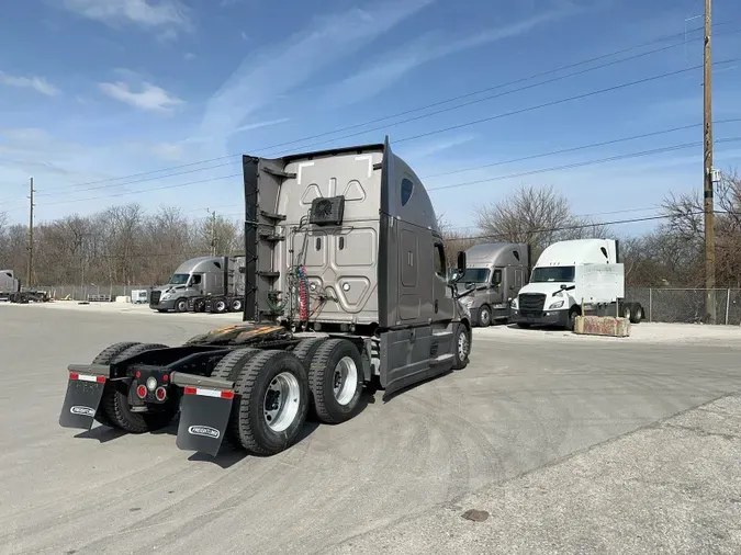 2021 Freightliner Cascadia